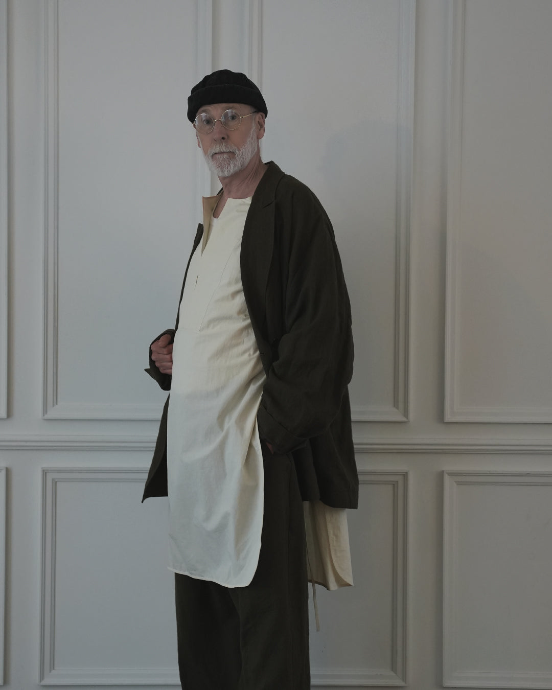 Back-Open Peak Lapel Double-Breasted Over Jacket.