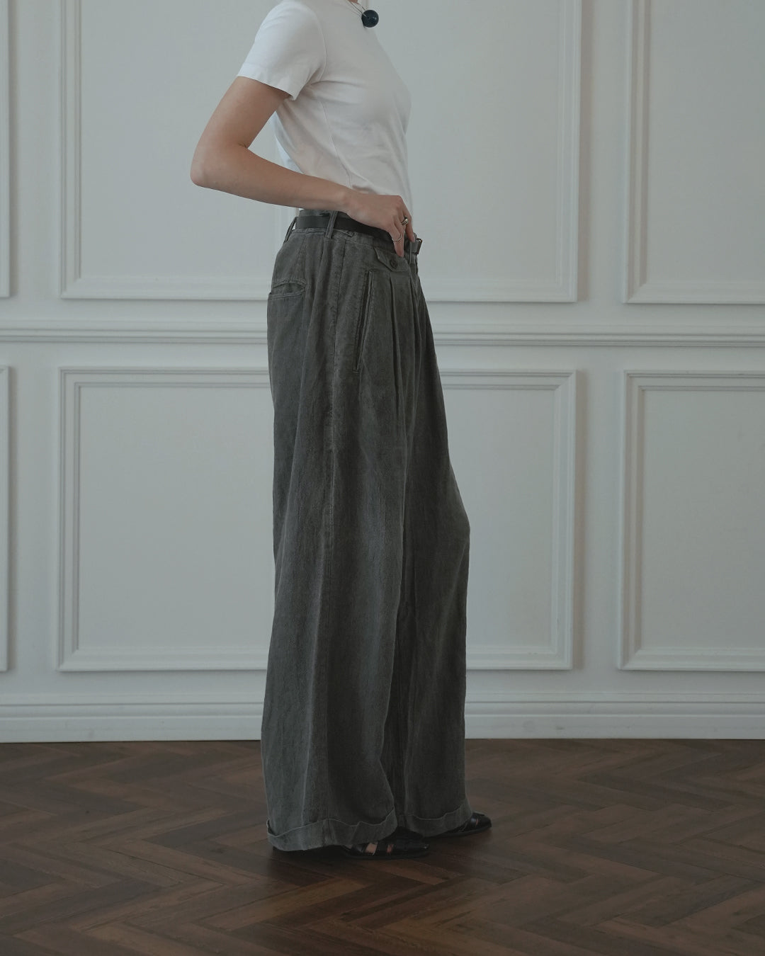 Double Hem Coin Pocket 2Tuck Wide Slacks.