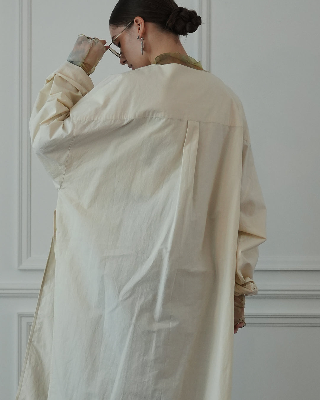 Key Neck Side Slit Long Length Pullover Shirt.