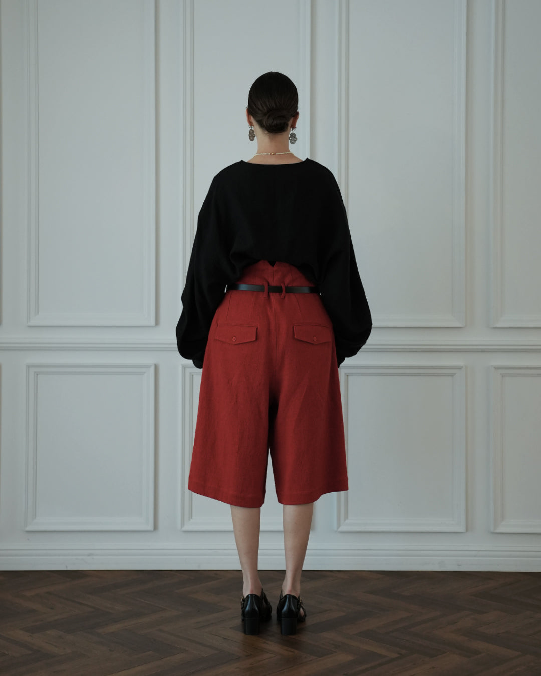 High Waist 2 Tuck Wide Half Trousers〈 000012-06 〉