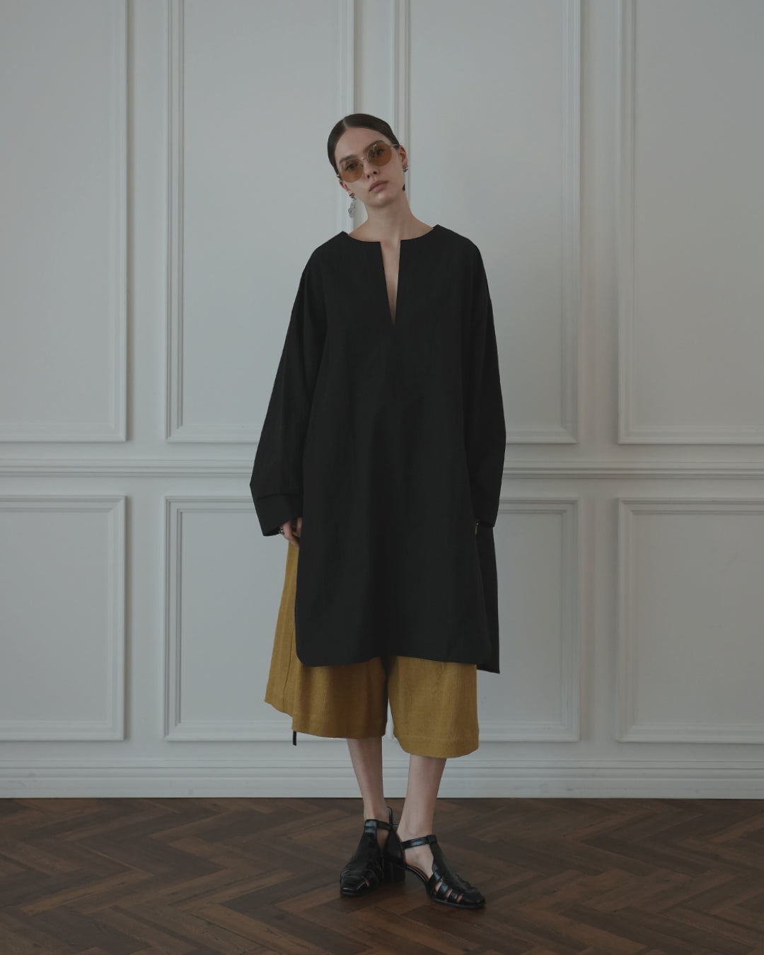 Key Neck Side Slit Long Length Pullover Shirt.