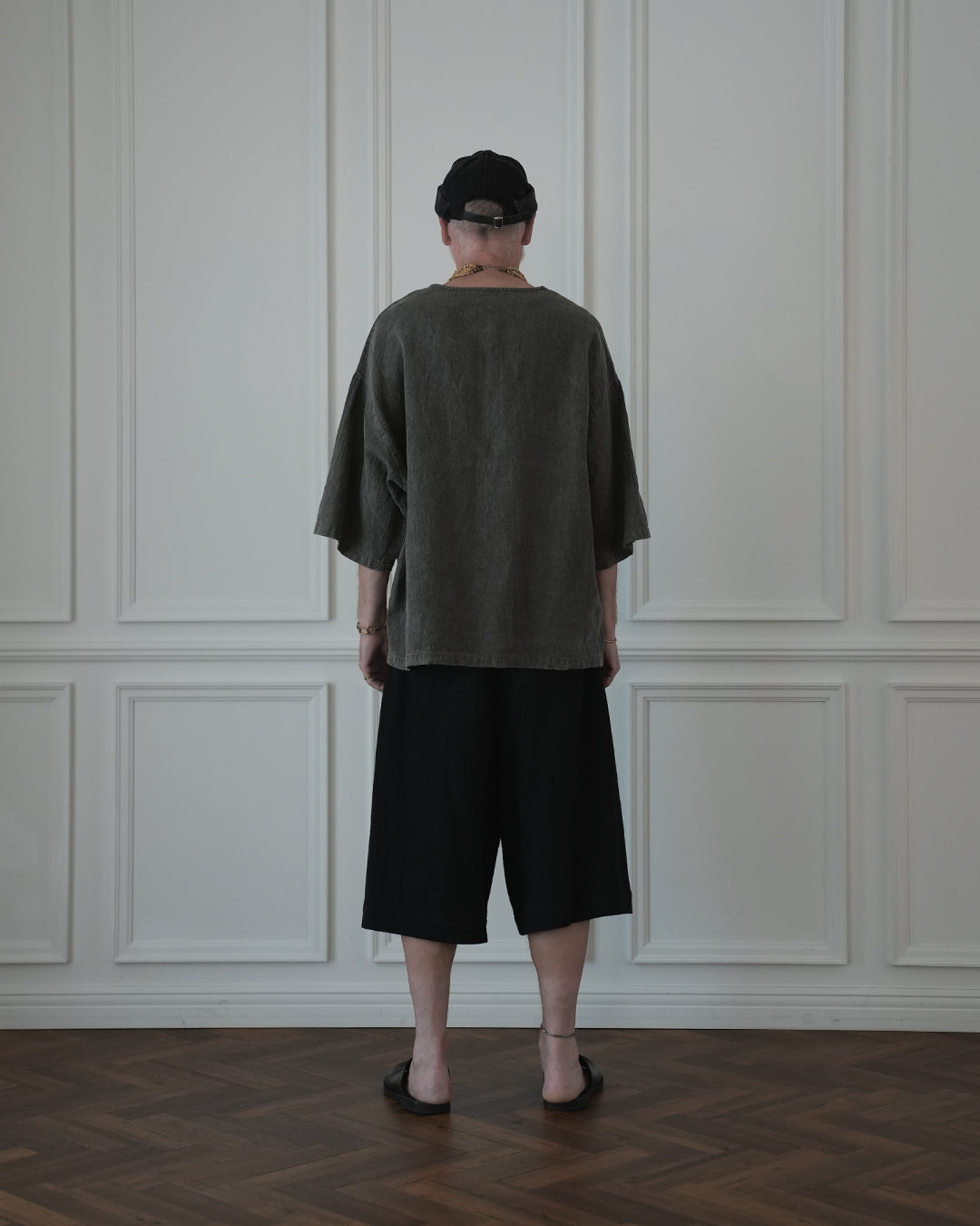 Crew Neck Half Sleeve Over Pullover.