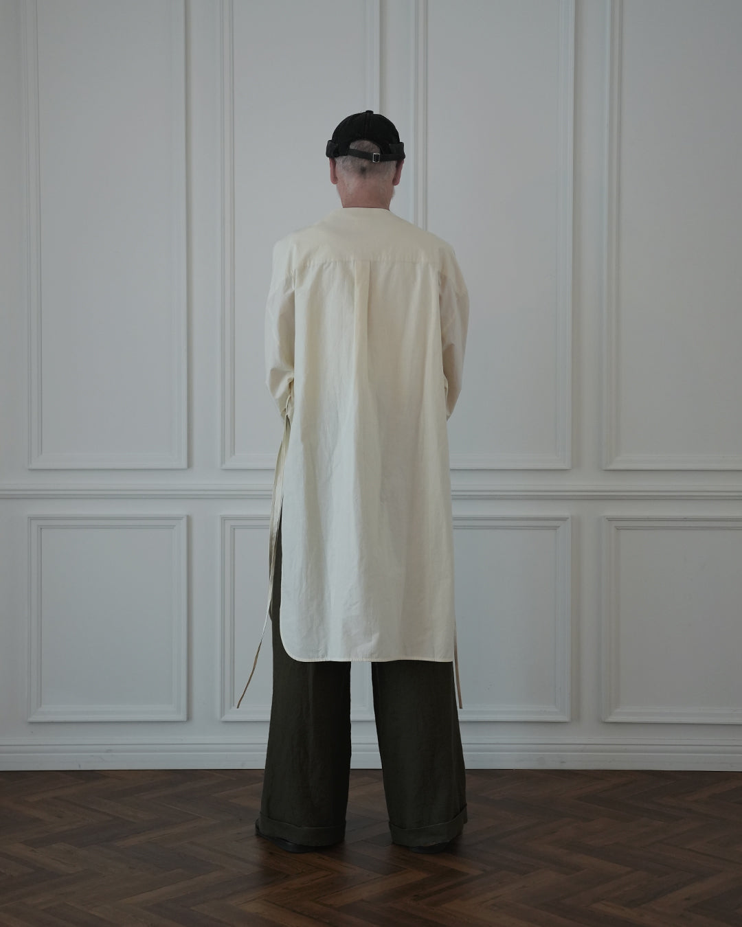 Key Neck Side Slit Long Length Pullover Shirt〈 000007-03 〉