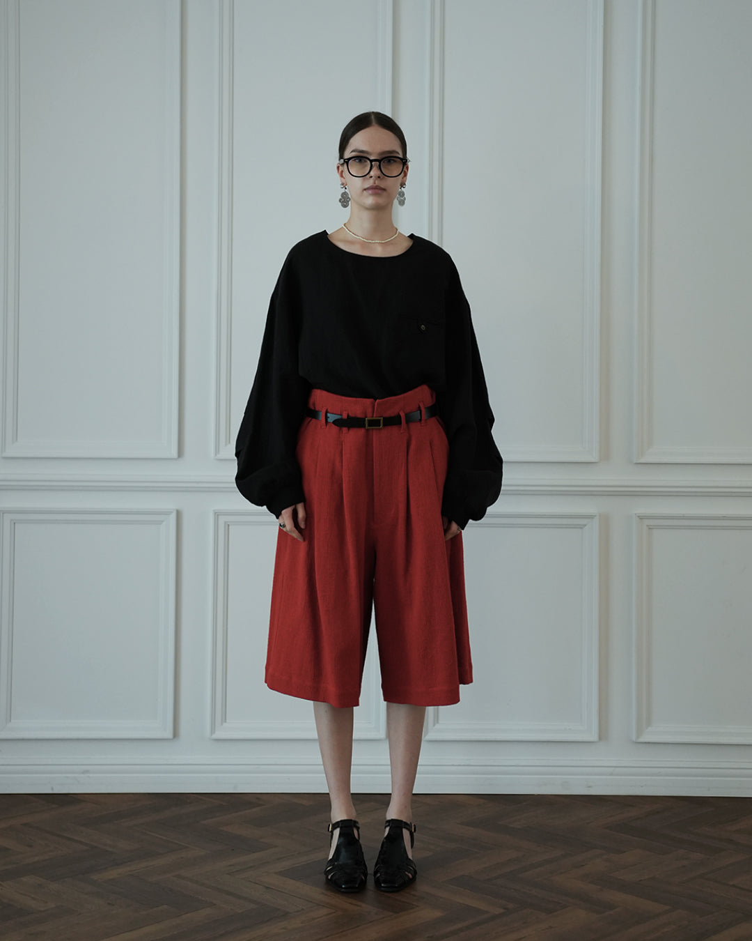 High Waist 2 Tuck Wide Half Trousers〈 000012-06 〉