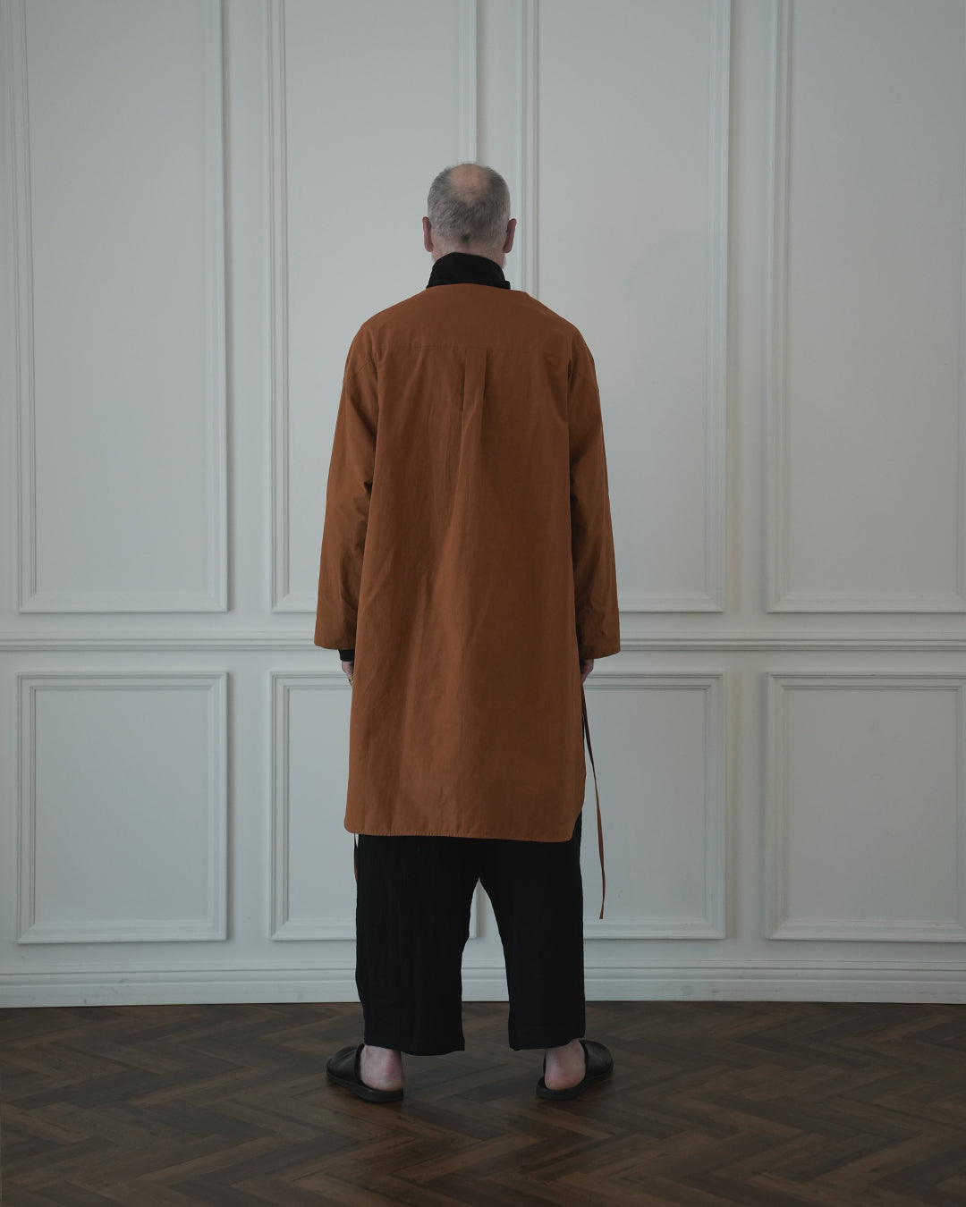 Key Neck Side Slit Long Length Pullover Shirt.