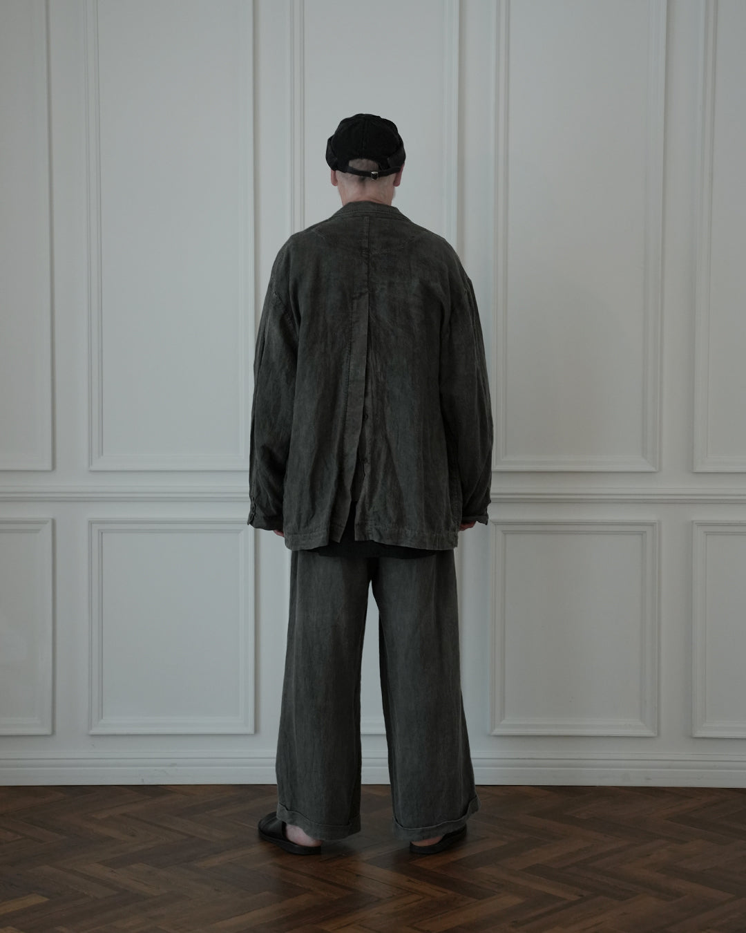 Back-Open Peak Lapel Double-Breasted Over Jacket.