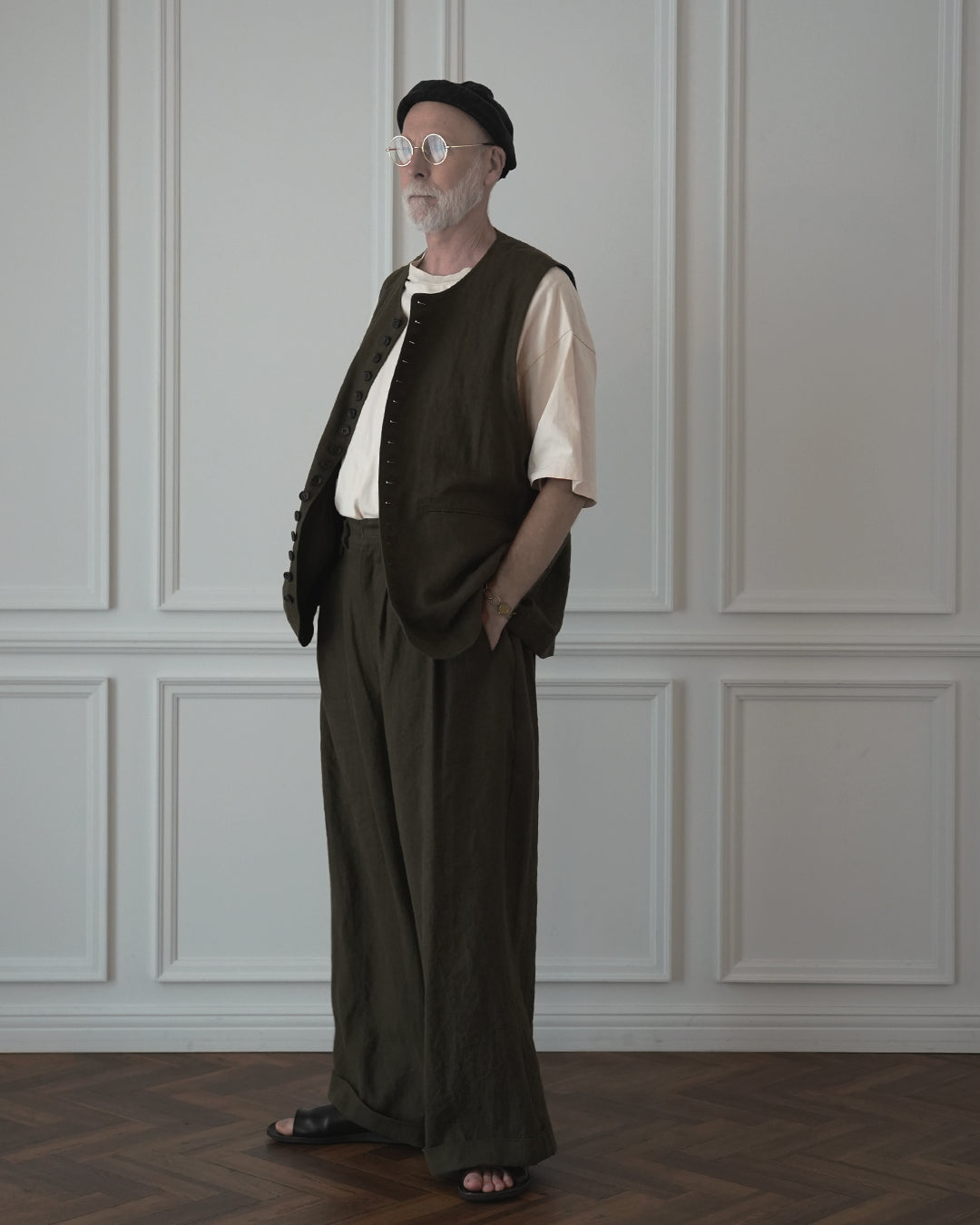 Button Design Crew Neck Vest〈 000006-03 〉