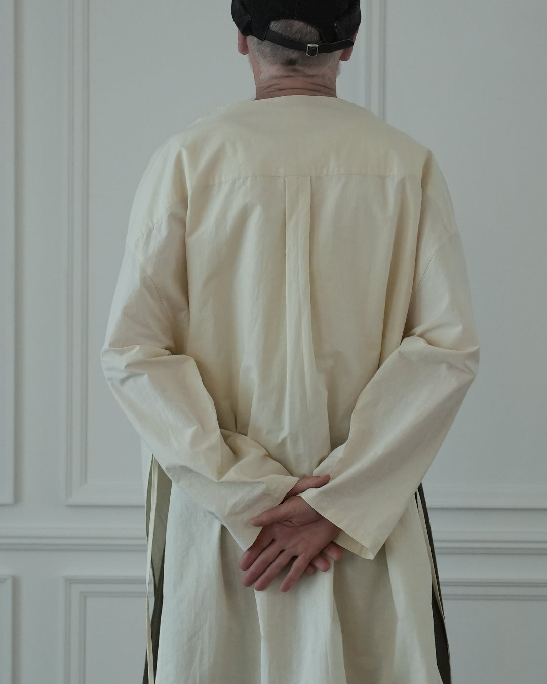 Key Neck Side Slit Long Length Pullover Shirt.