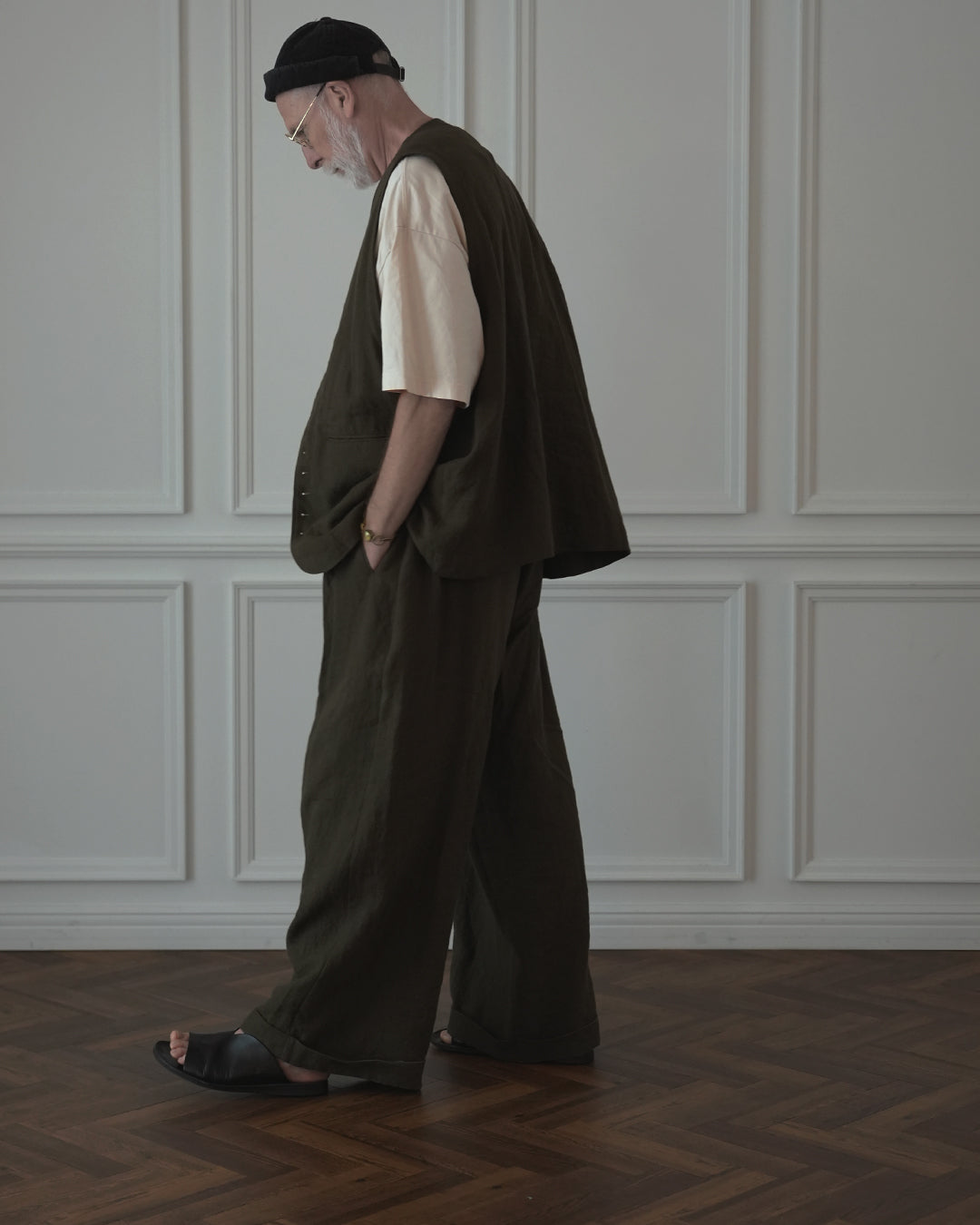Button Design Crew Neck Vest〈 000006-03 〉