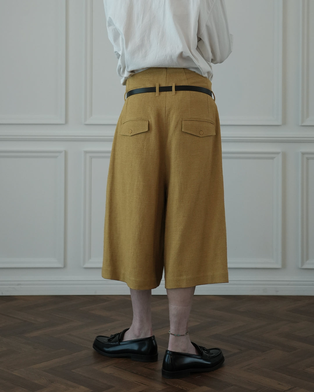 High Waist 2 Tuck Wide Half Trousers〈 000012-03 〉