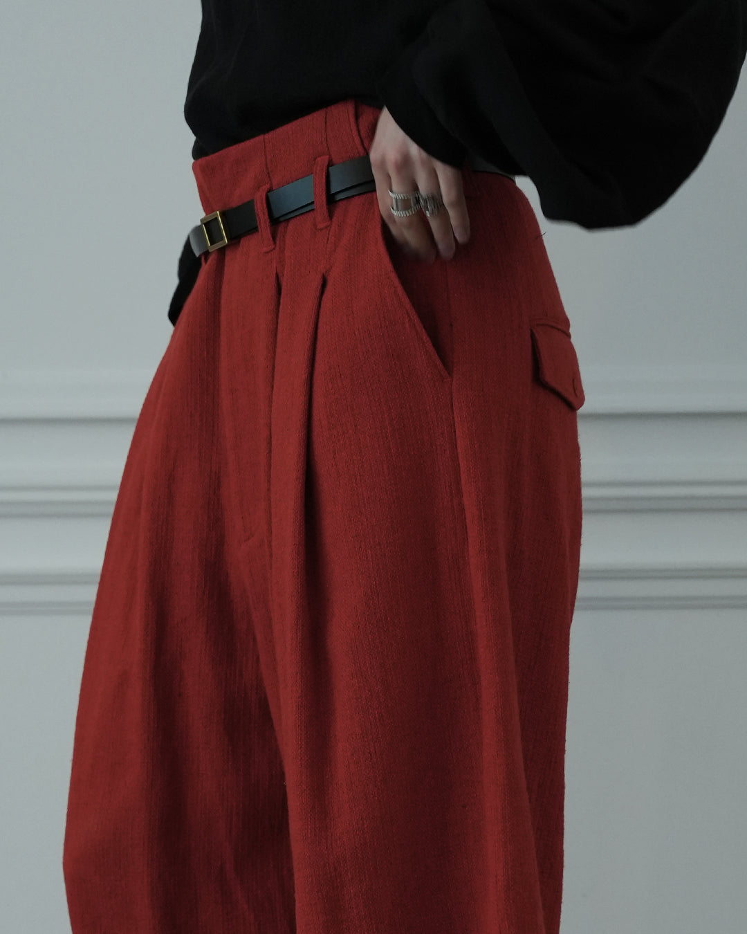 High Waist 2 Tuck Wide Half Trousers〈 000012-06 〉