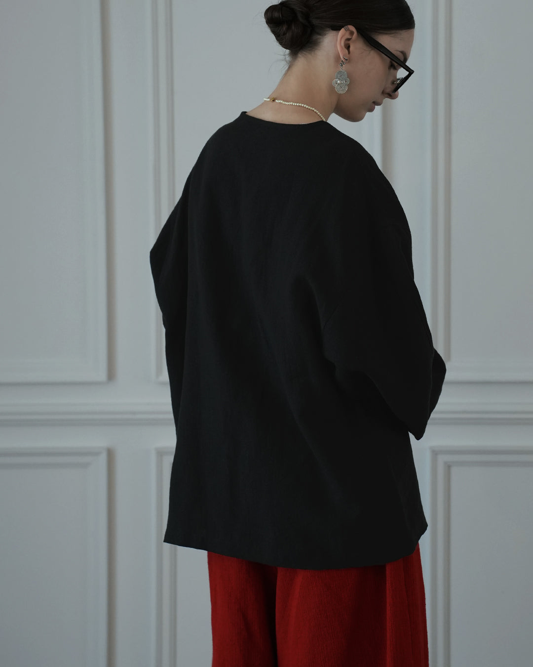 Crew Neck LS Tuck Rib Pullover.