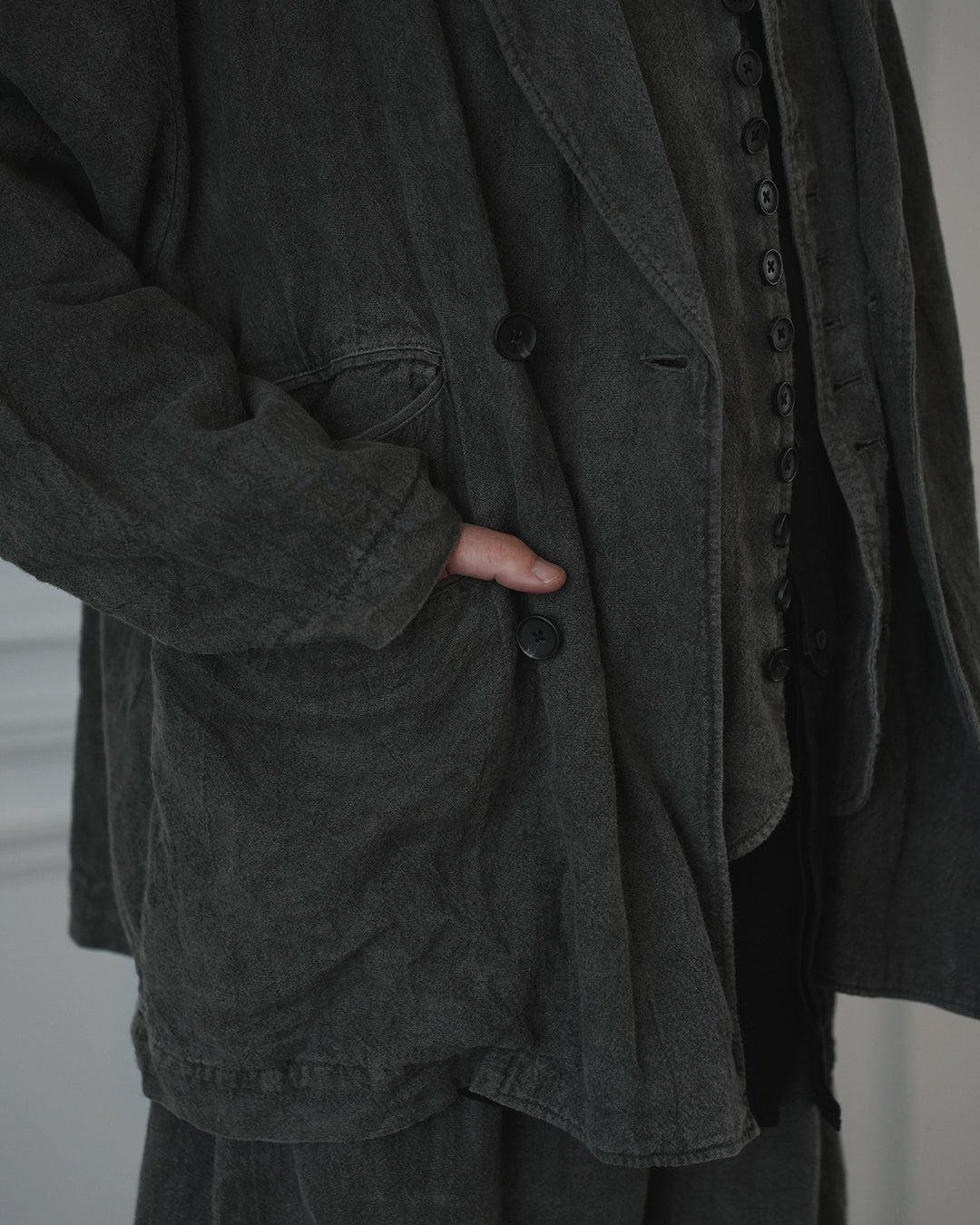 Back-Open Peak Lapel Double-Breasted Over Jacket.