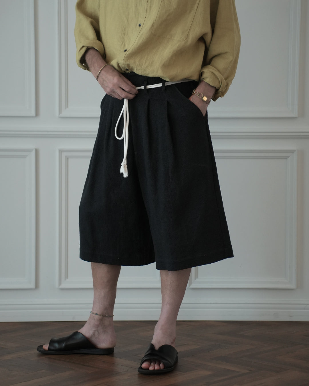 High Waist 2 Tuck Wide Half Trousers.
