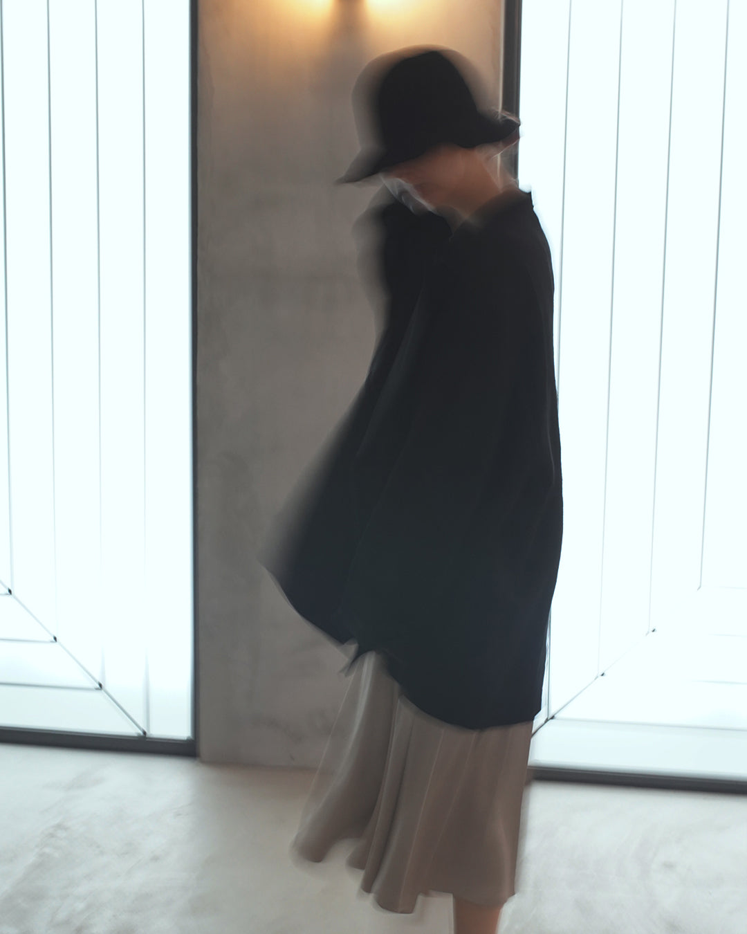Back-Open Peak Lapel Double-Breasted Over Jacket.