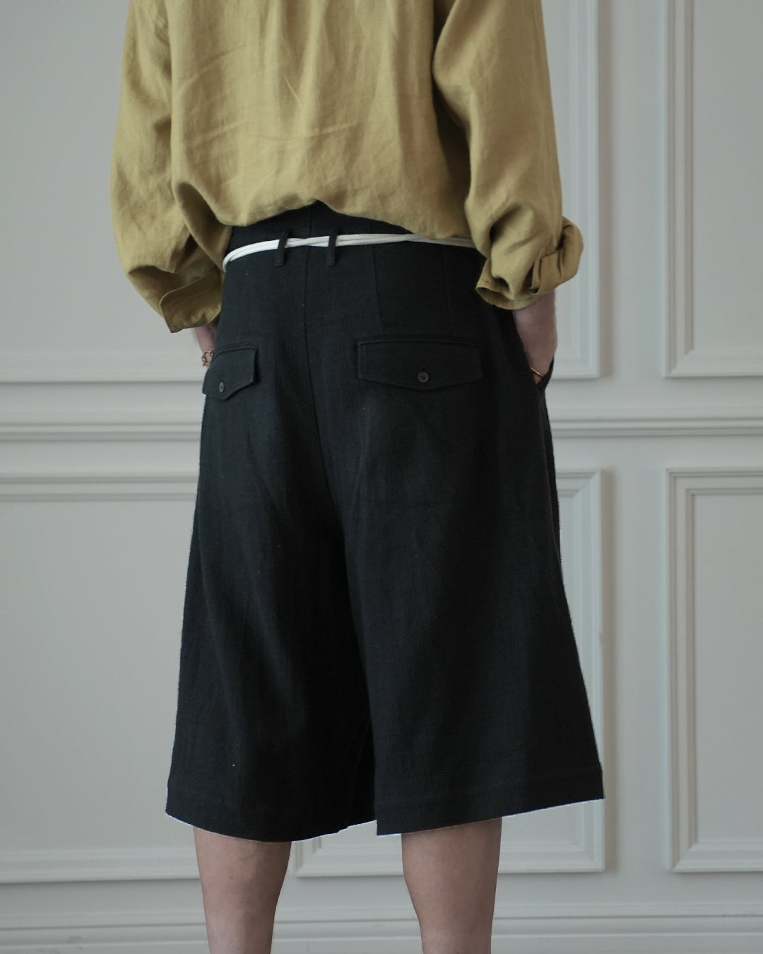 High Waist 2 Tuck Wide Half Trousers〈 000012-06 〉