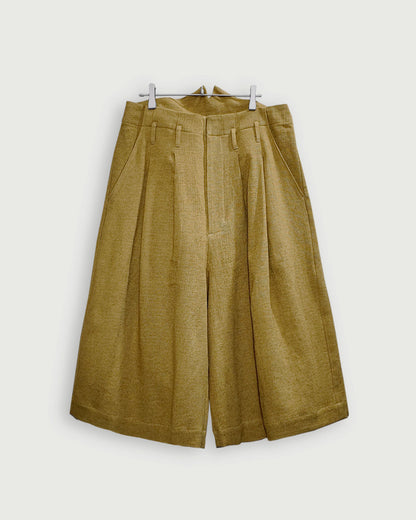 High Waist 2 Tuck Wide Half Trousers.