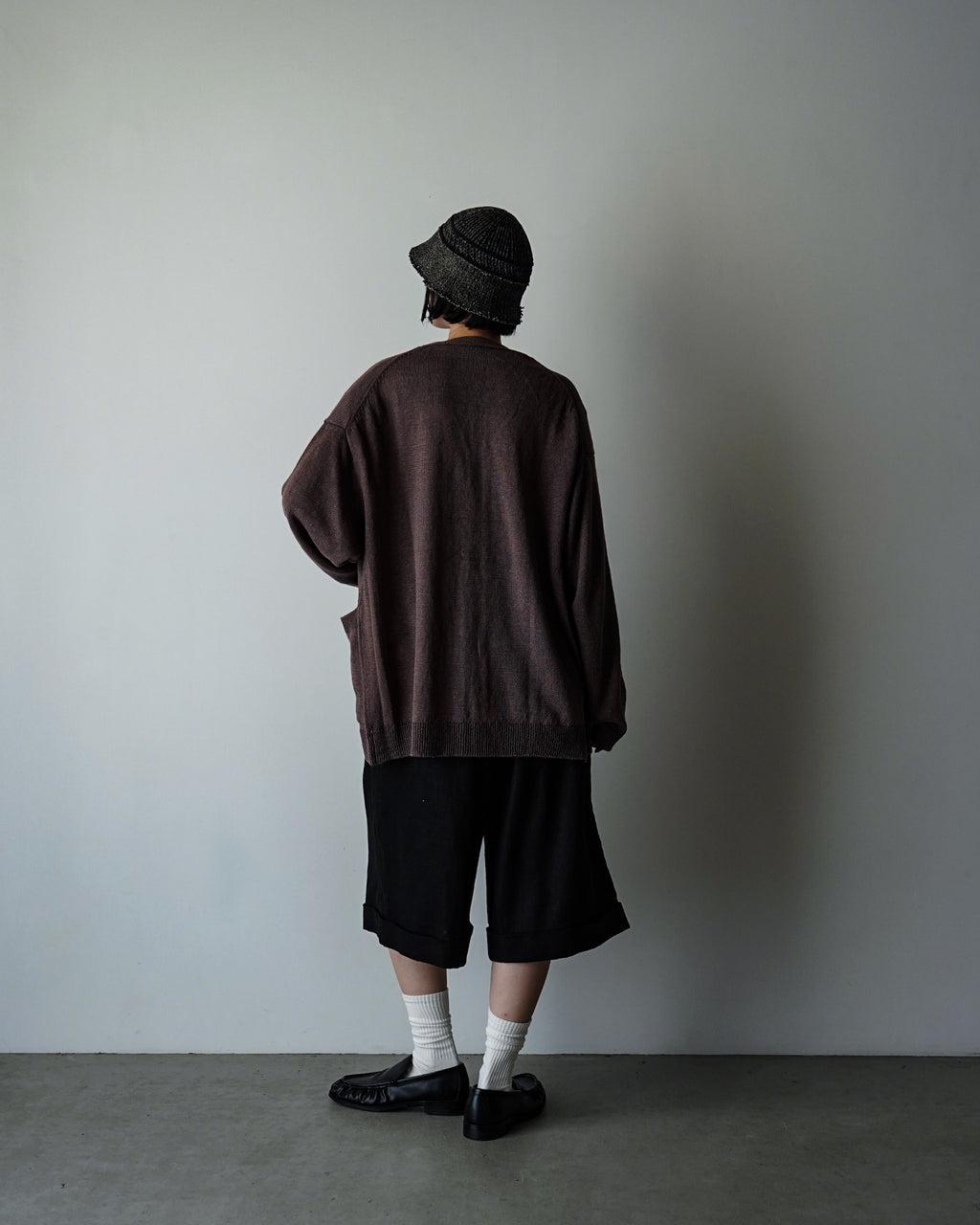 Linen Mid-Gauge V-Neck Knit Gown Cardigan <#brown>