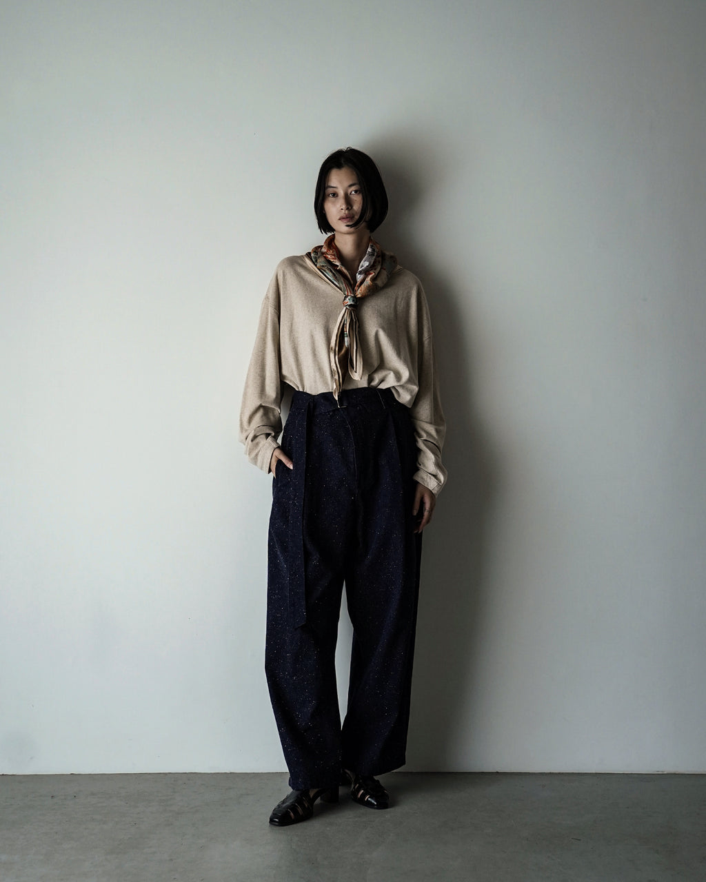 Nep Denim Belted Wide Tapered 1Tuck Baggy Pants <#indigo>