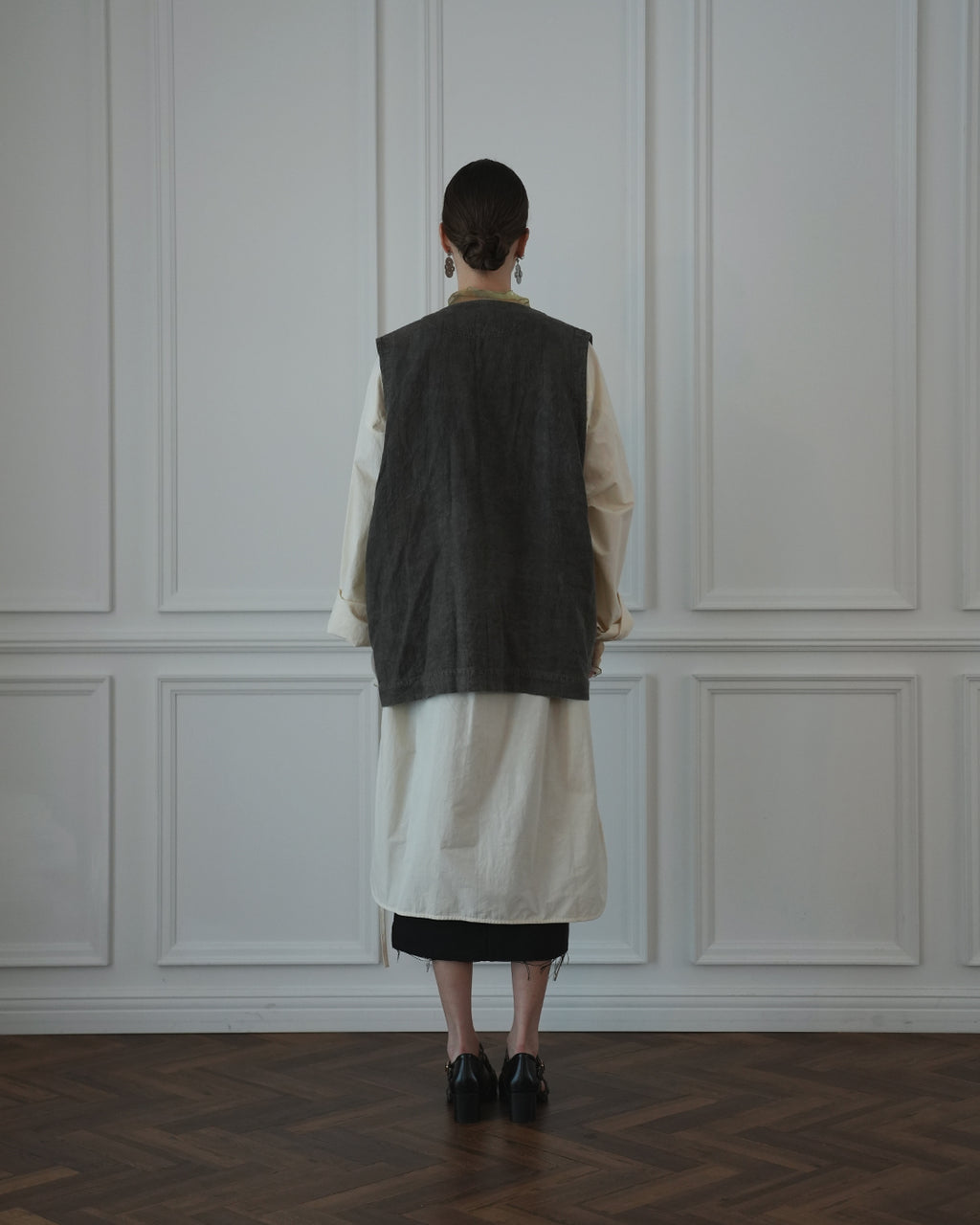 Button Design Crew Neck Vest.