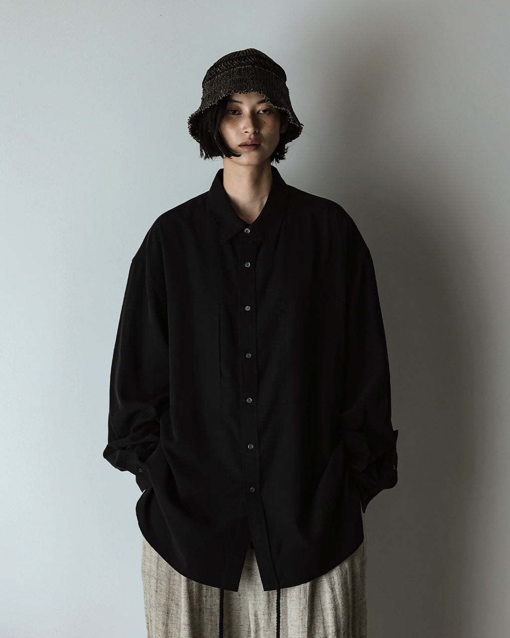 Linen-Tencel Double Pocket Regular Collar Over Shirt <#black>