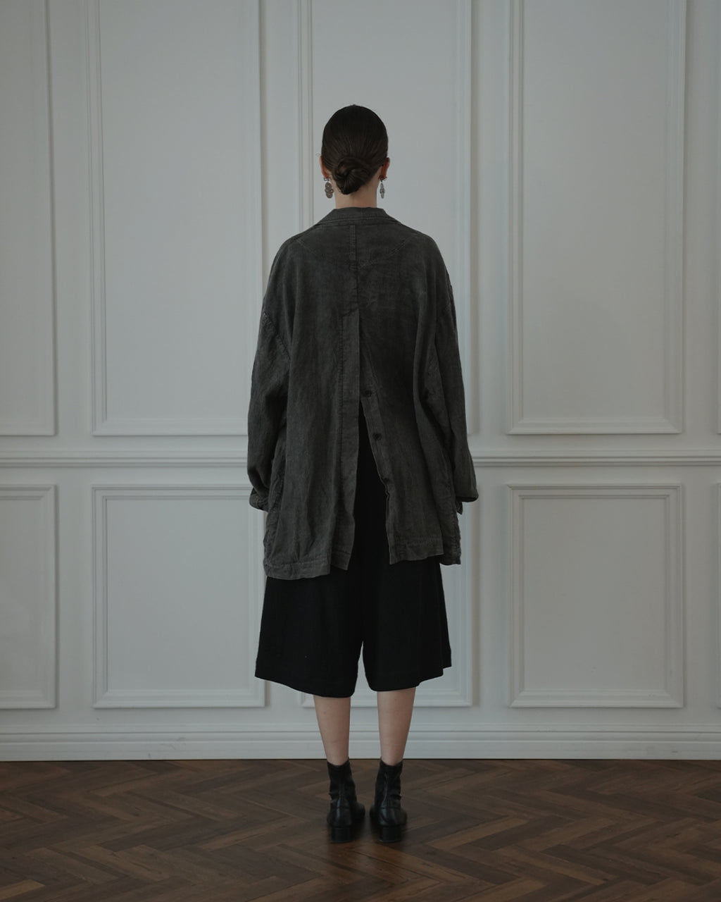 Back-Open Peak Lapel Double-Breasted Over Jacket.