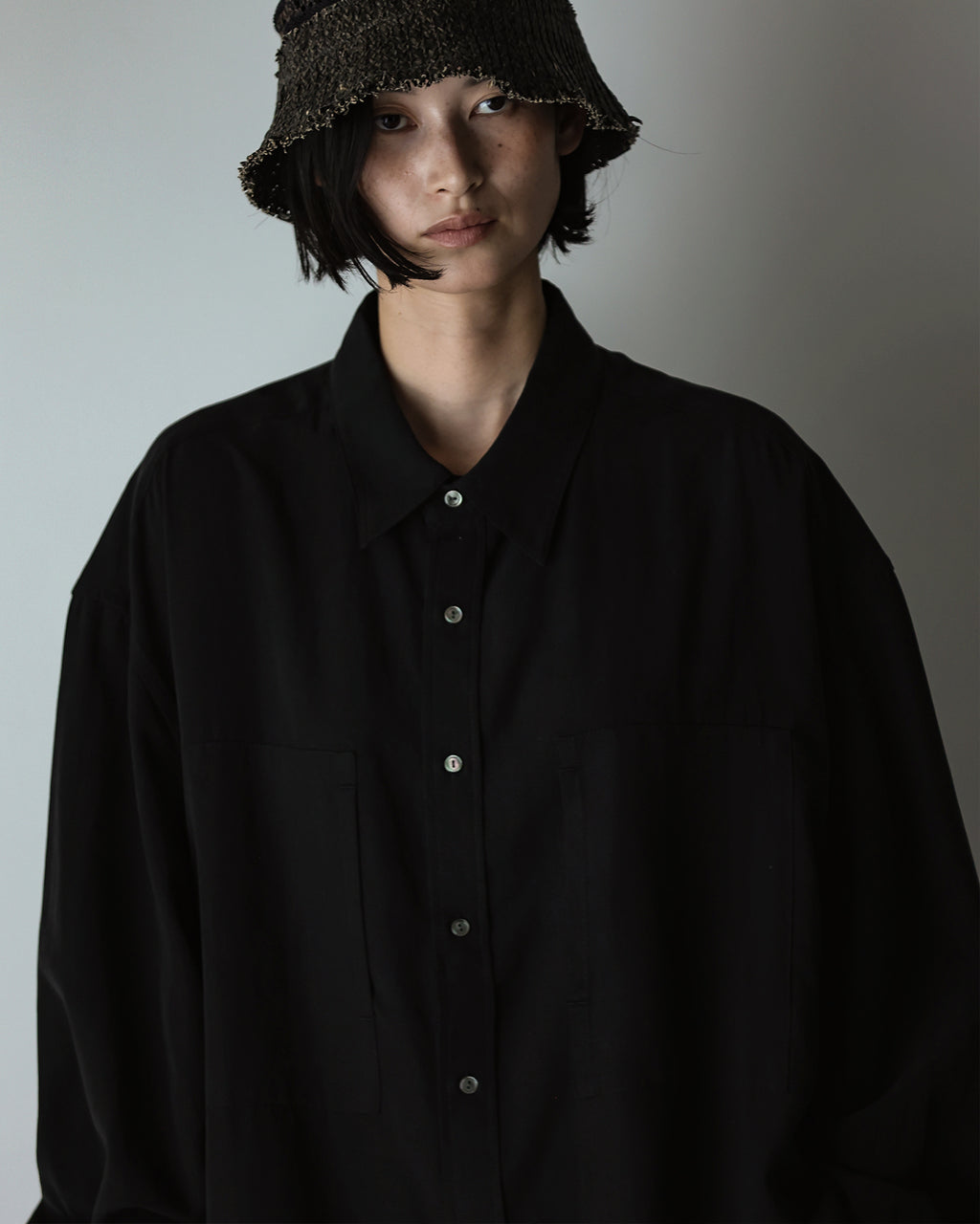 Linen-Tencel Double Pocket Regular Collar Over Shirt <#black>