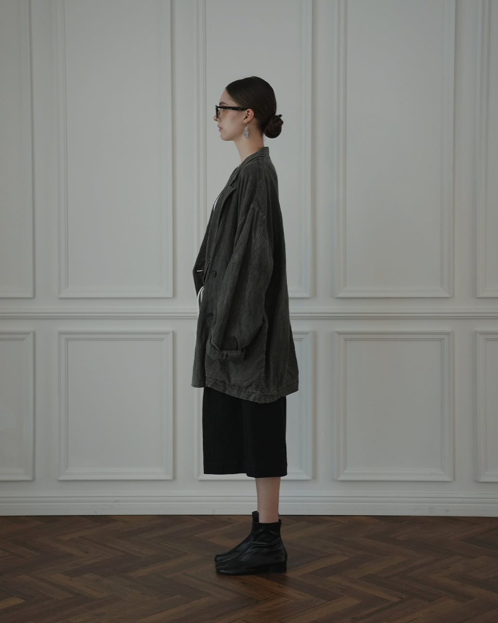 Back-Open Peak Lapel Double-Breasted Over Jacket.