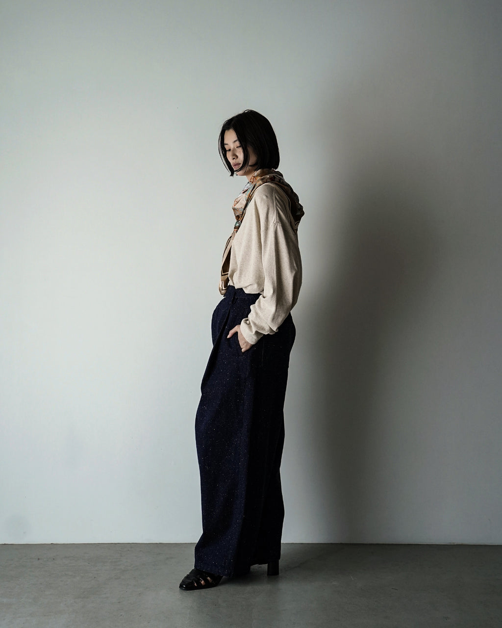 Nep Denim Belted Wide Tapered 1Tuck Baggy Pants <#indigo>