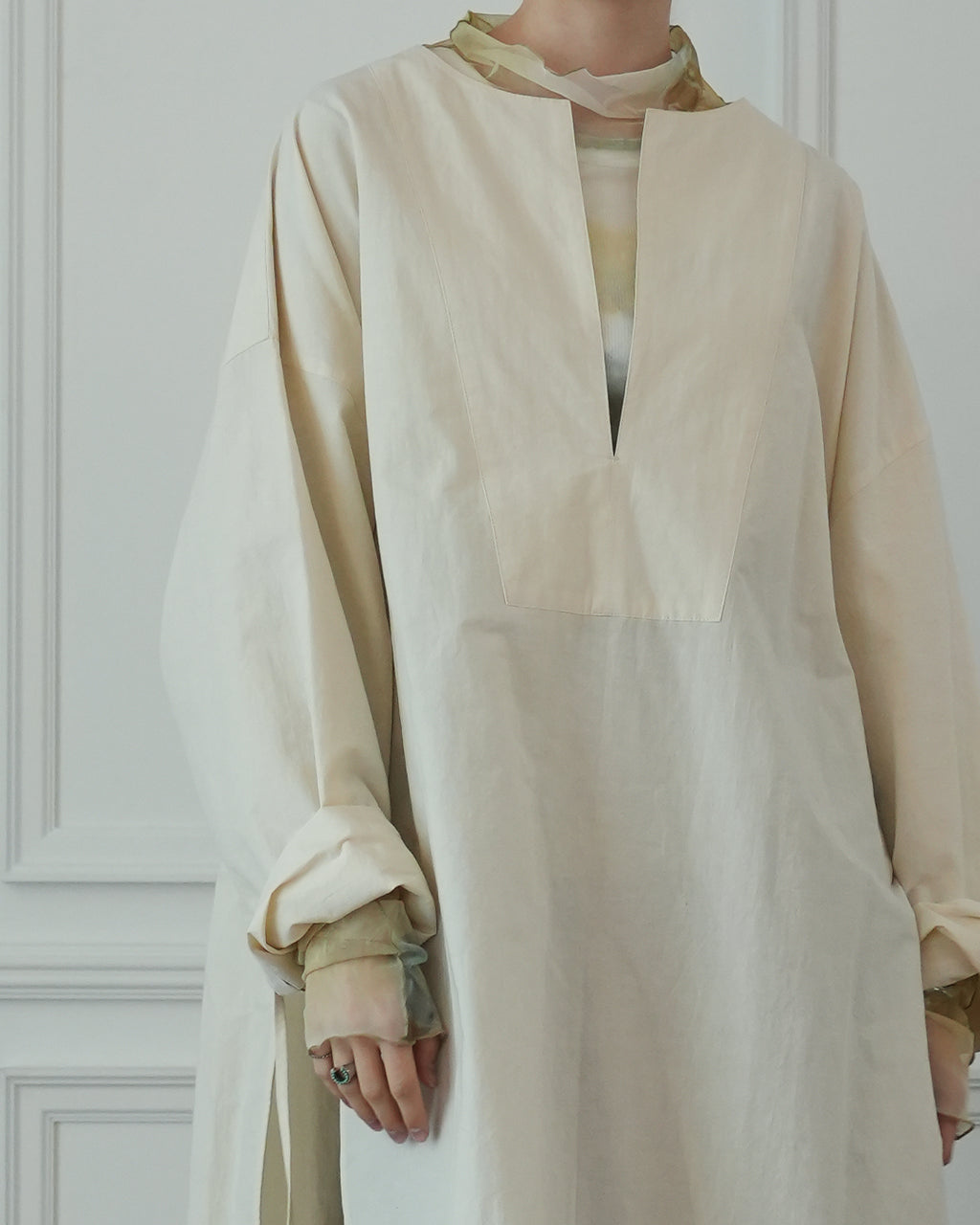 Key Neck Side Slit Long Length Pullover Shirt.