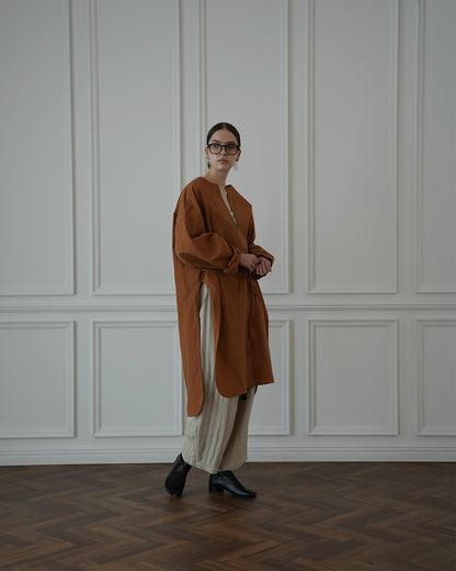 Key Neck Side Slit Long Length Pullover Shirt〈 000007-03 〉