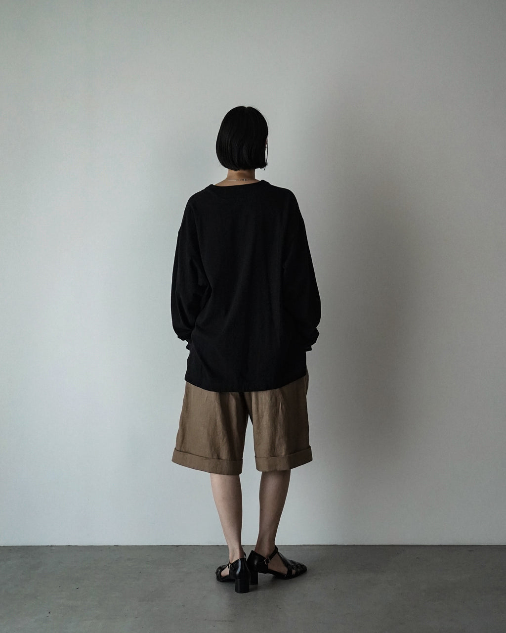 Cotton Linen Hem Round Skipper Long-Sleeve Tee <#black>