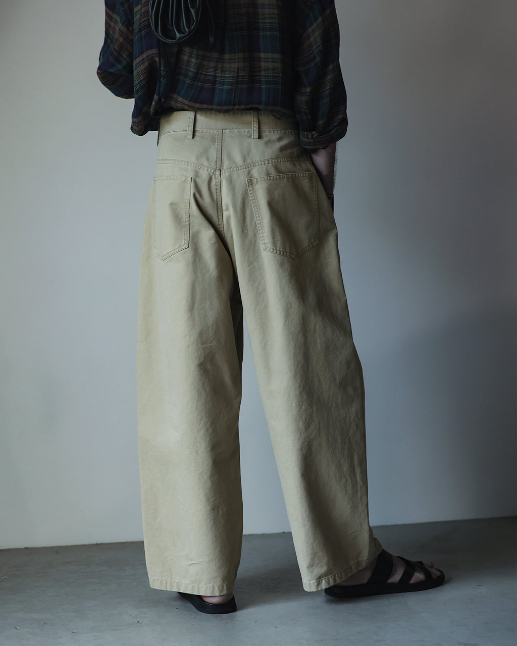 Cotton Chino Belted Wide Tapered 1Tuck Baggy Pants <#beige>