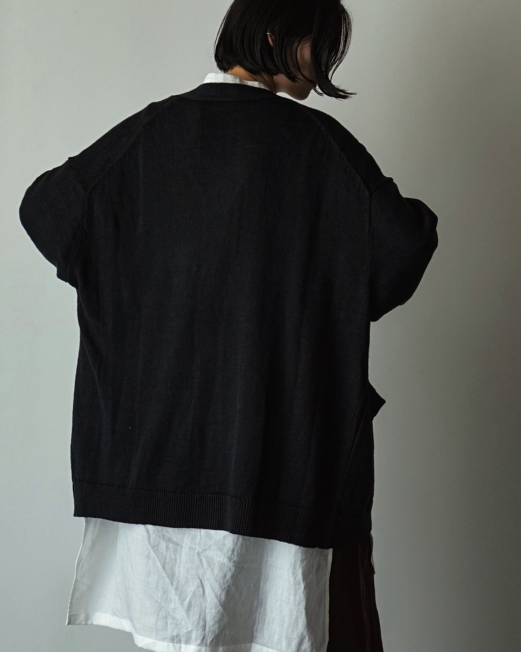 Linen Mid-Gauge V-Neck Knit Gown Cardigan <#black>