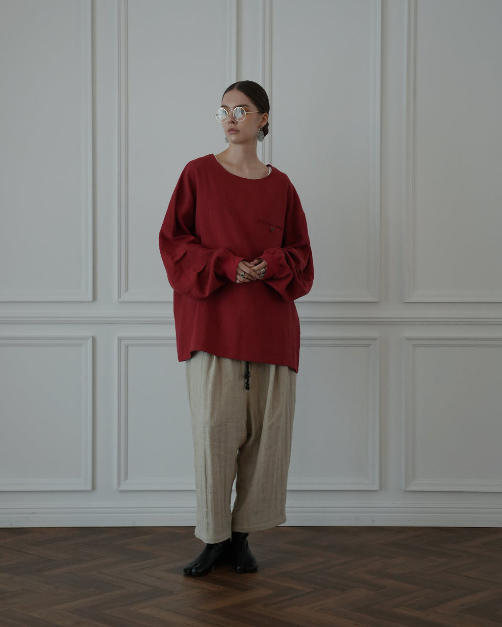 Crew Neck LS Tuck Rib Pullover.