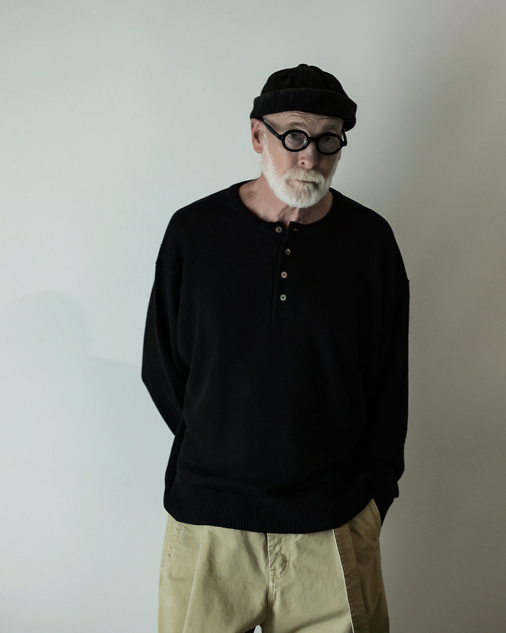 Linen Mid-Gauge Henley Neck Knit Pullover <#black>