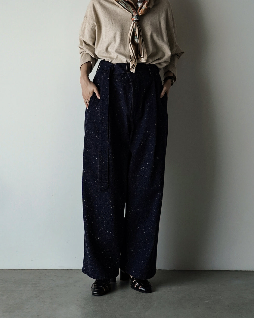 Nep Denim Belted Wide Tapered 1Tuck Baggy Pants <#indigo>