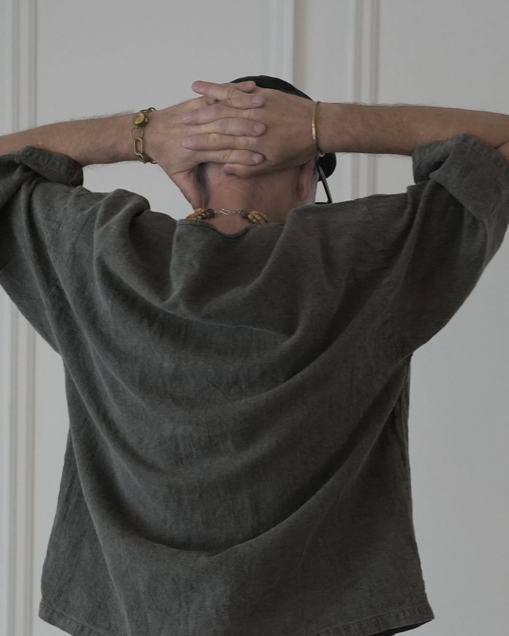 Crew Neck Half Sleeve Over Pullover.