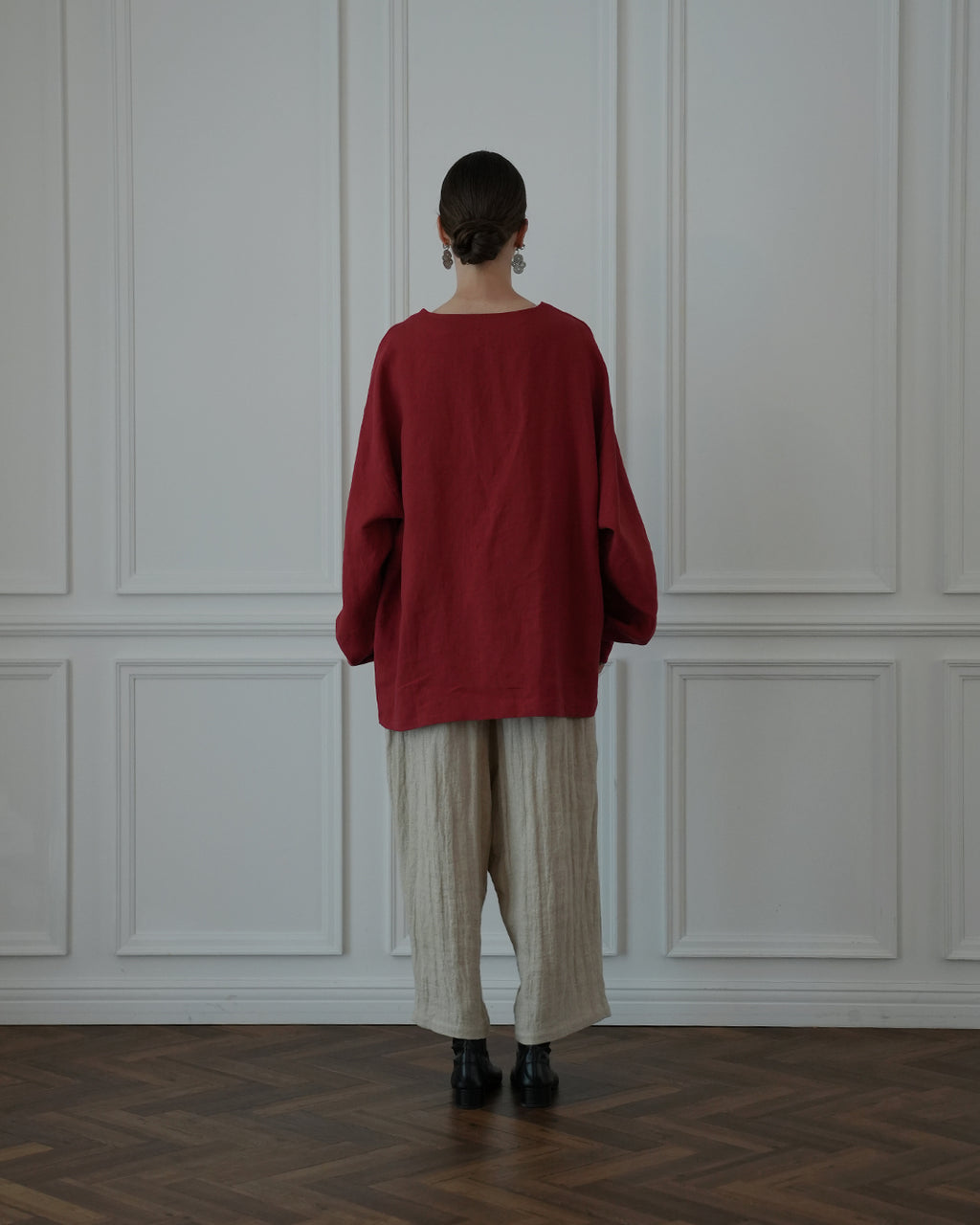 Crew Neck LS Tuck Rib Pullover.
