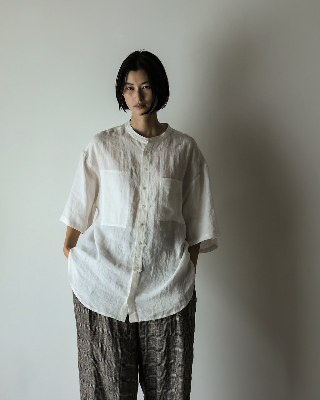 Wash Linen Band Collar Henley Neck Like Half Sleeve Atelier Shirt <#off white>