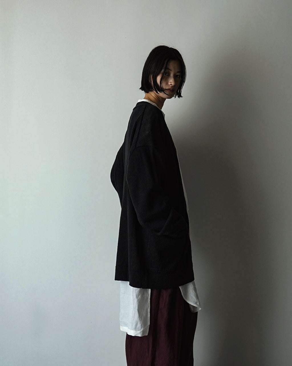 Linen Mid-Gauge V-Neck Knit Gown Cardigan <#black>