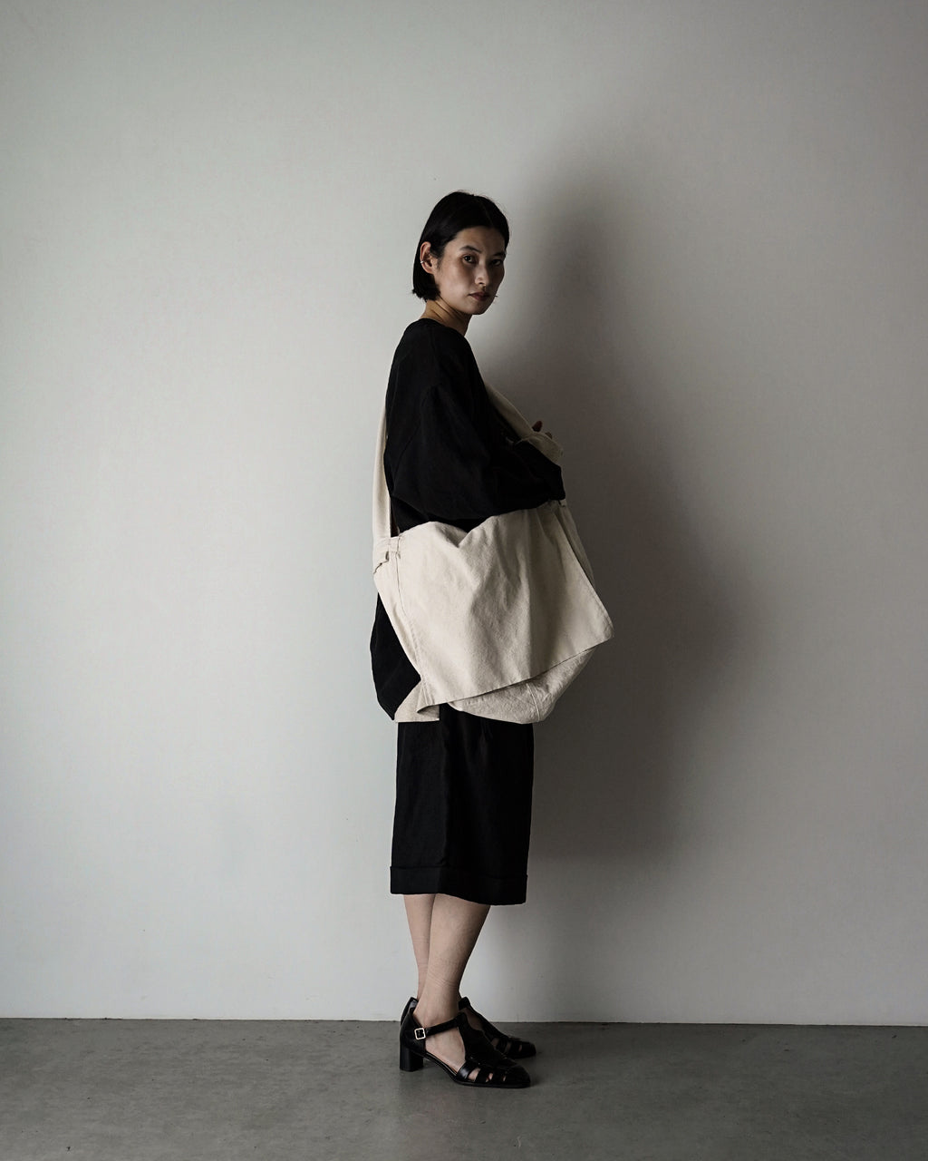 Cotton Canvas News Paper Bag <#ivory>
