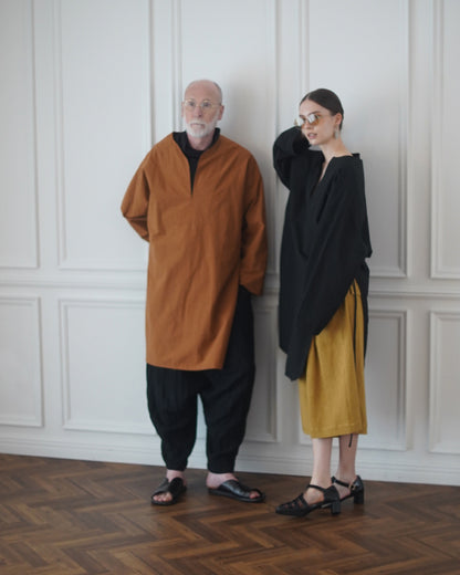 Key Neck Side Slit Long Length Pullover Shirt〈 000007-01 〉