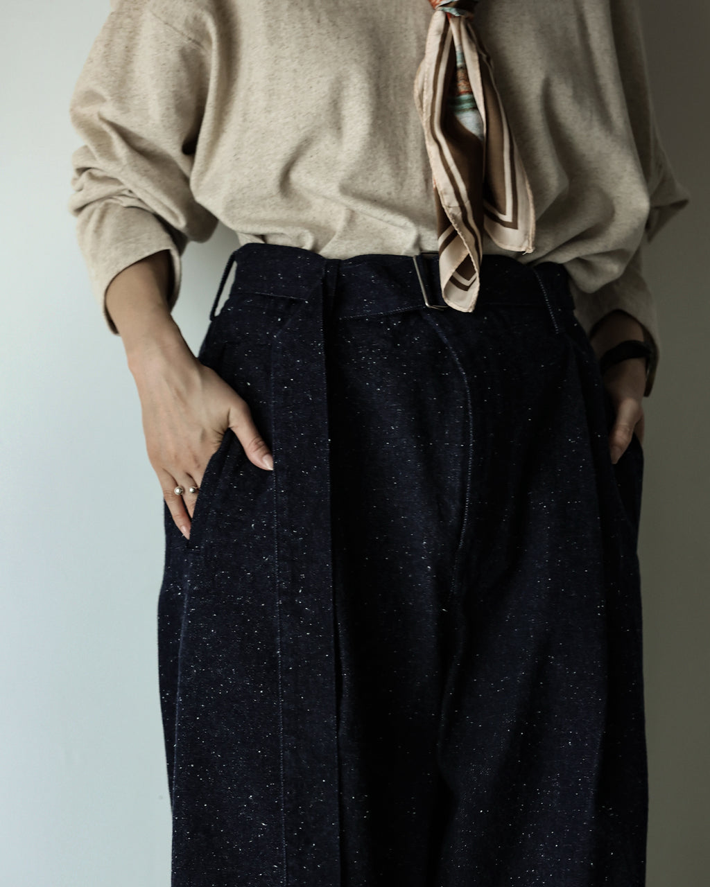 Nep Denim Belted Wide Tapered 1Tuck Baggy Pants <#indigo>