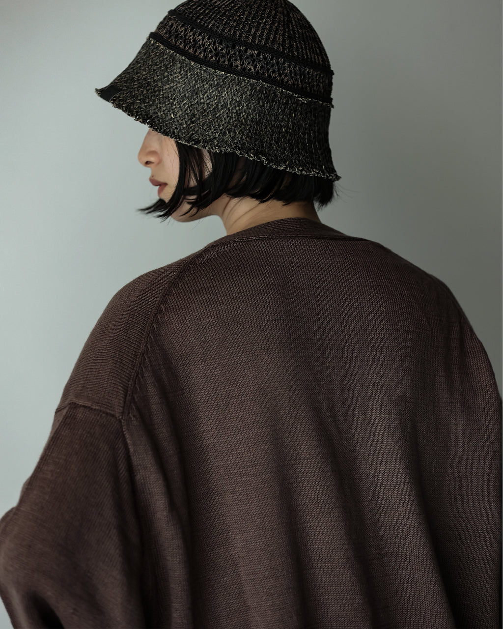 Linen Mid-Gauge V-Neck Knit Gown Cardigan <#brown>