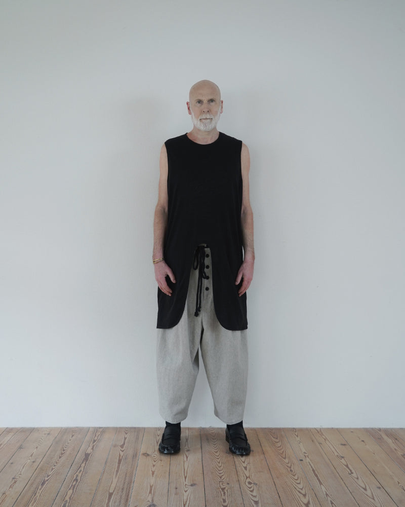 Linen Jersey Inner Layered Front Slit Tank Top <#black>
