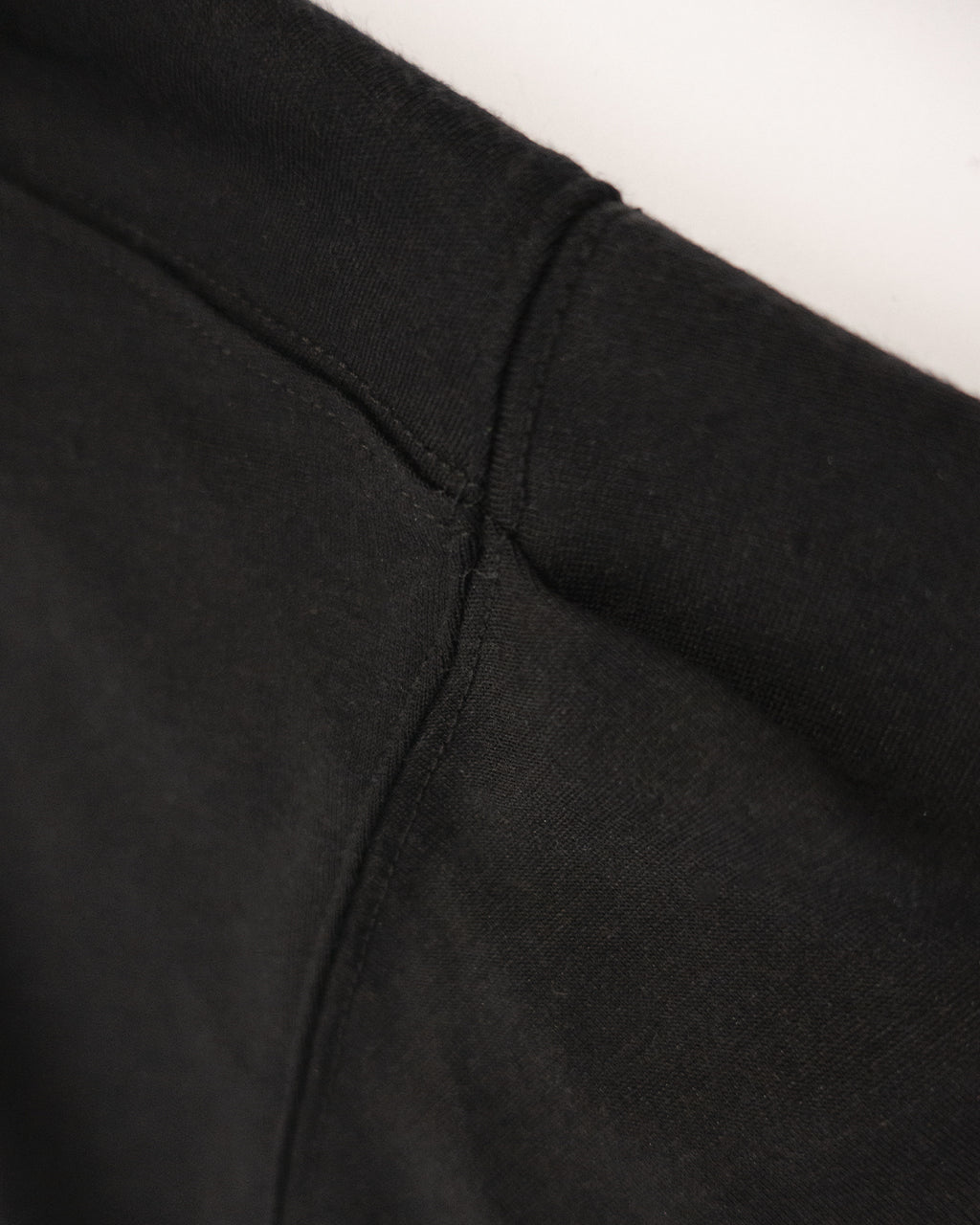 Super100s WOOL Plating Turtleneck L/S Logo TEE <#black>