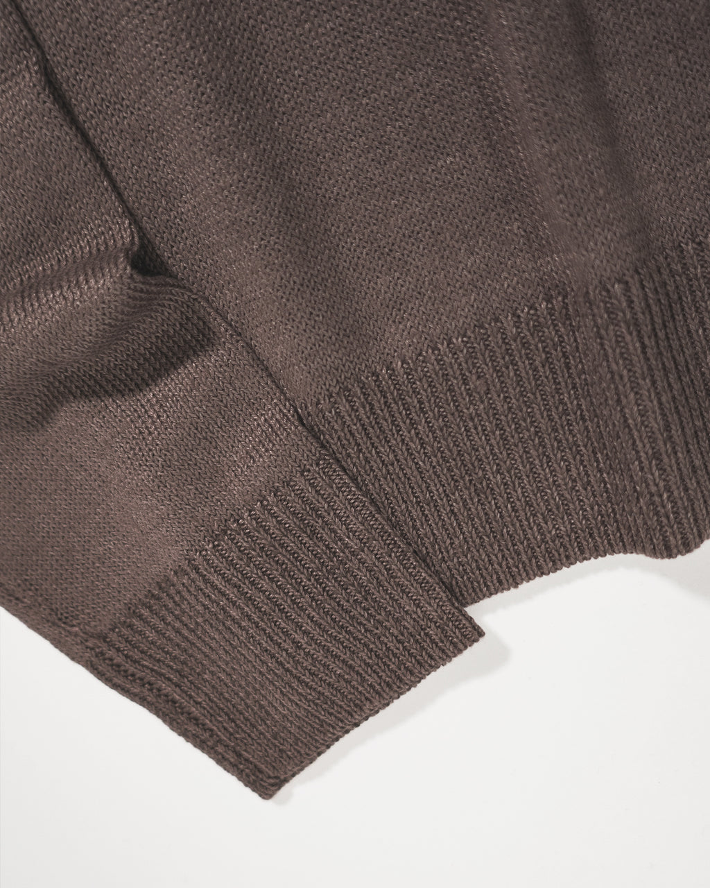 Linen Mid-Gauge Henley Neck Knit Pullover <#brown>