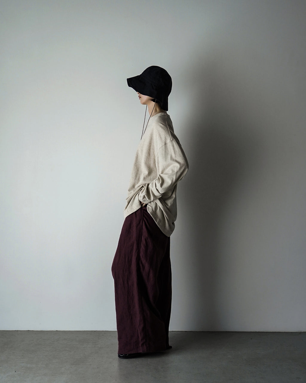 French Linen Back Belt 3Tuck Wide Straight Trousers <#burgundy>