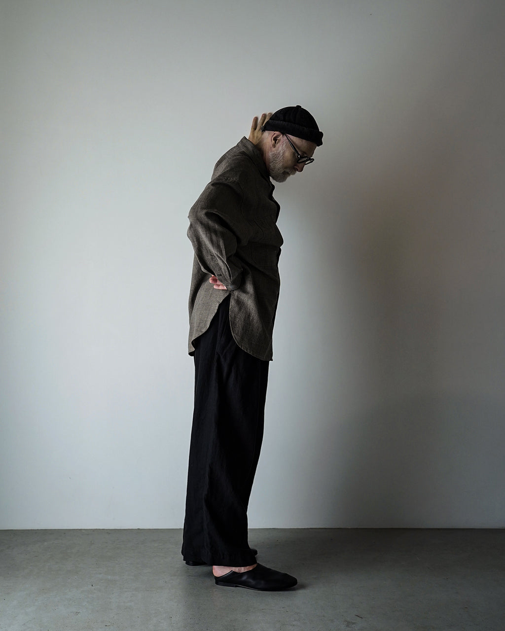 French Linen Back Belt 3Tuck Wide Straight Trousers <#black>